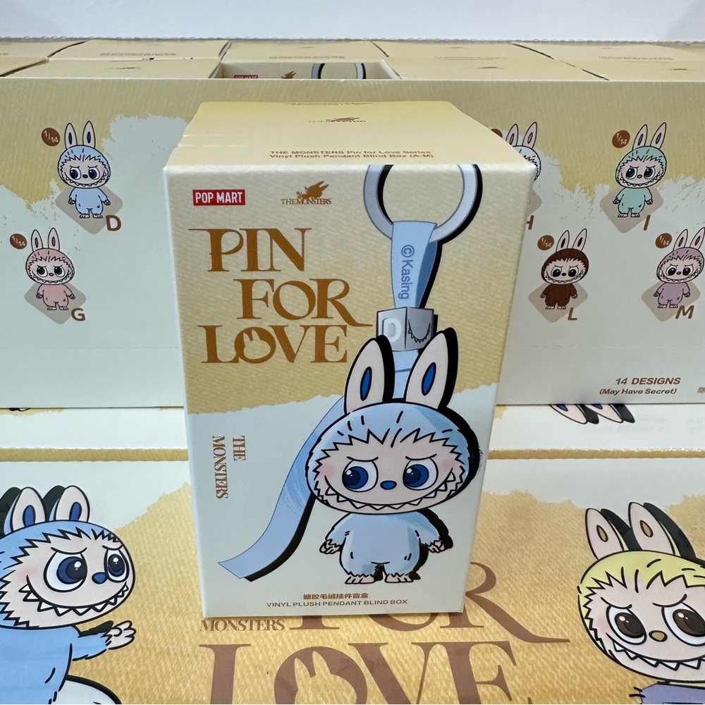 Popmart 100% Authentic Labubu V4 pin for love A-M 1pcs Blind Box
